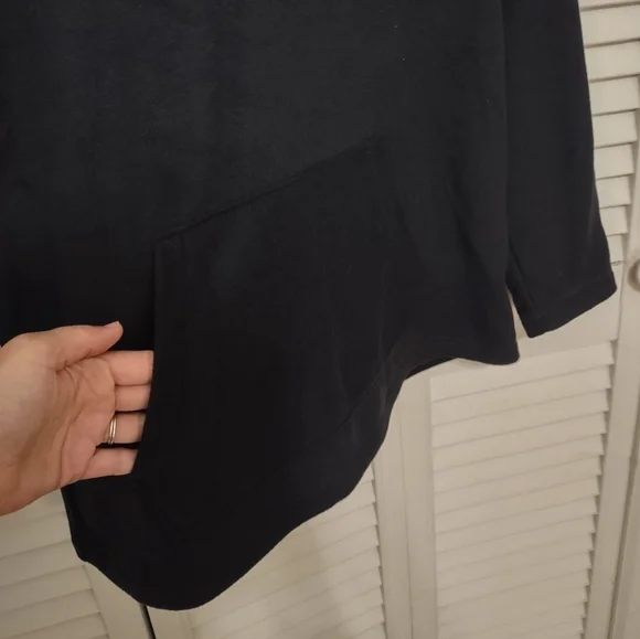 NWOT Lands End black fleece pullover hoodie size M - Picture 3 of 3